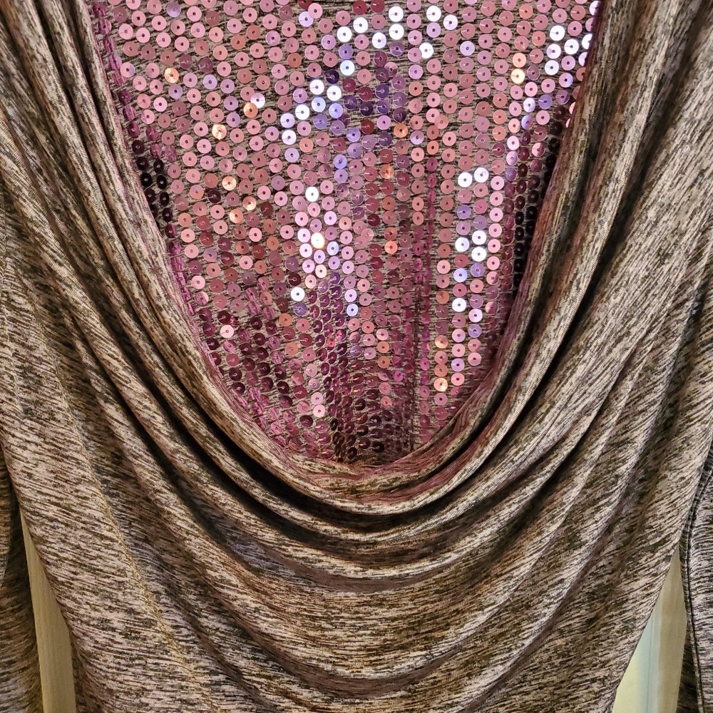 Lavender Sequined Front Top Size Med - Picture 2 of 5